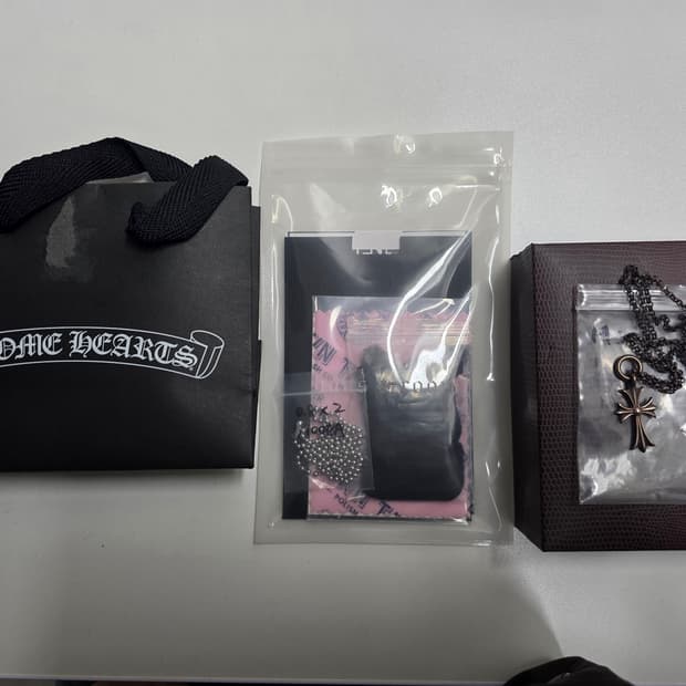 한스룸 크롬하츠 타이니 크로스 펜던트 풀박스