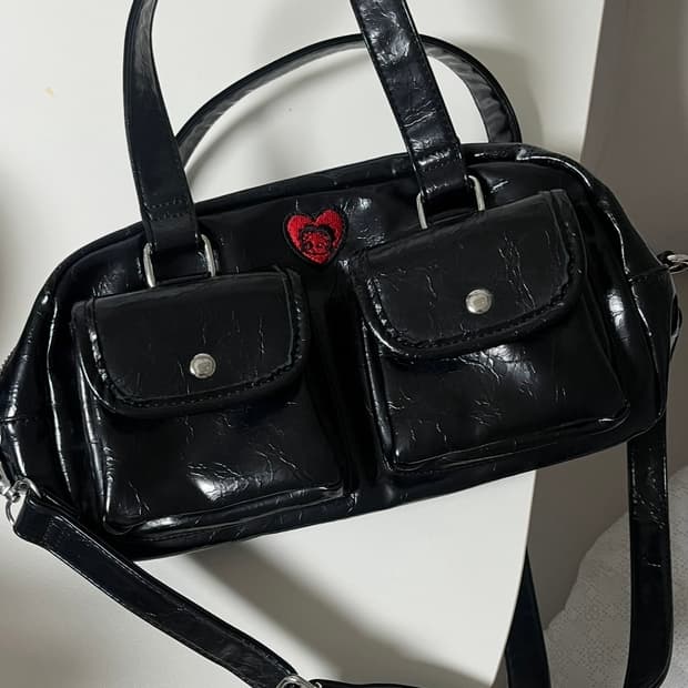 사진 그대로입니다 한 두번 착용후 보관만 했습니다