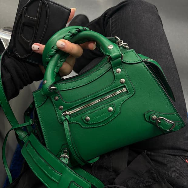 발렌시아가 네오카골 xs그린