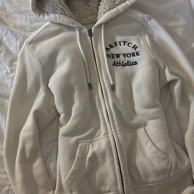 아베크롬비 퍼 후드집업 화이트