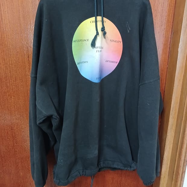 발렌시아가 후드티