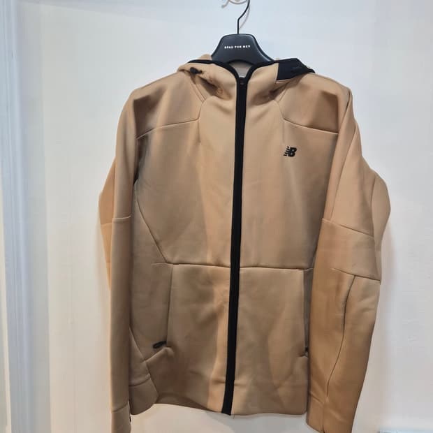 L/100) 뉴발란스 후드집업 팝니다