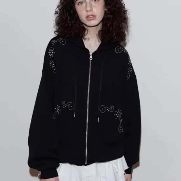 폴리수엠 후드집업 블랙