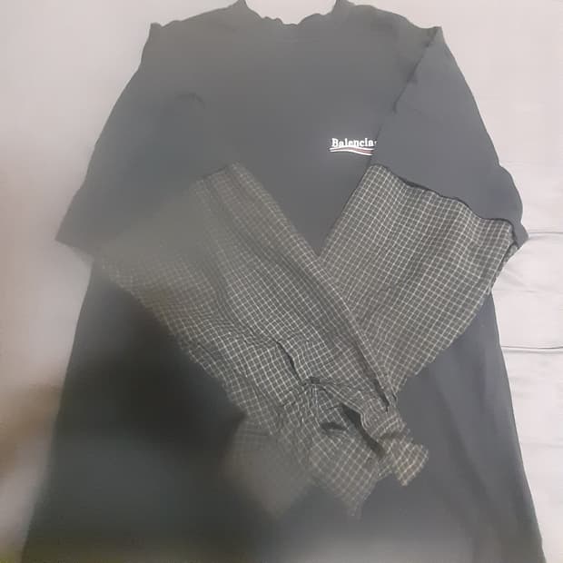 발렌시아가 폴리티컬 캠페인 레이어드 티셔츠