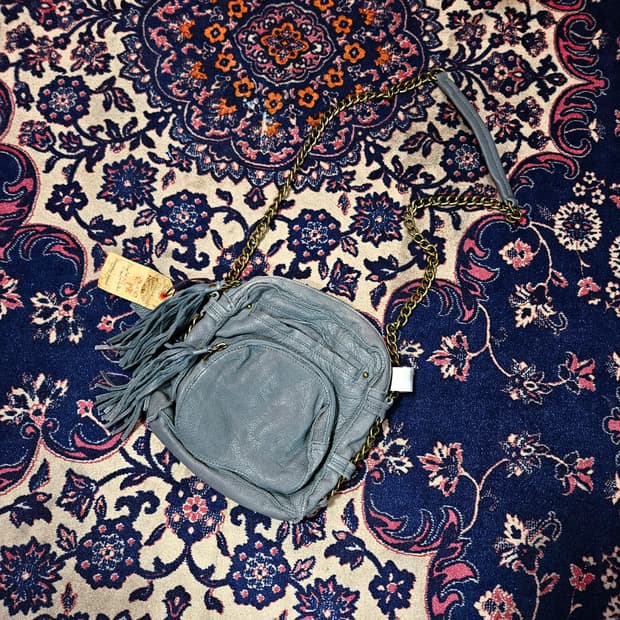 (새상품)써스데이아일랜드 보헤미안 테슬 가죽 미니 크로스백