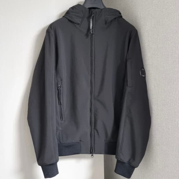 cp컴퍼니 쉘 렌즈 후드집업