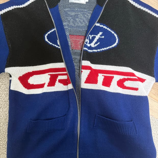 크리틱 레이싱 니트집업