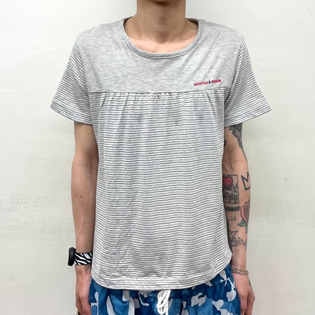 Shirring Gray Stripe T-shirt 