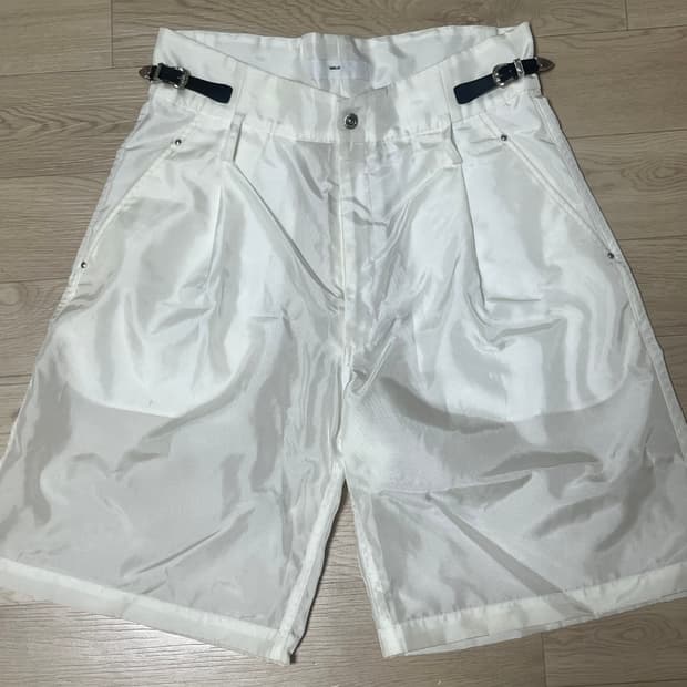 Toga Virilis 토가 비릴리스 버뮤다 팬츠 