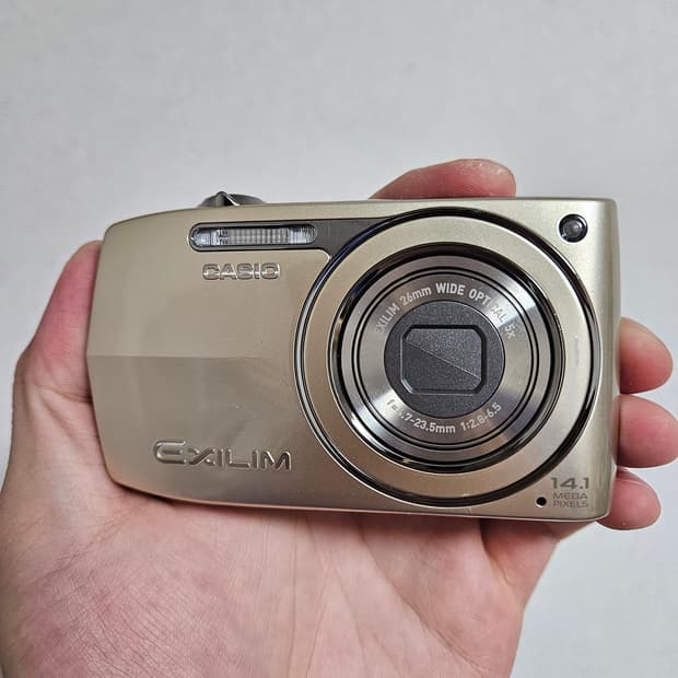 (아일릿 모카 디카) 카시오 엑슬림 EX-Z2300 골드