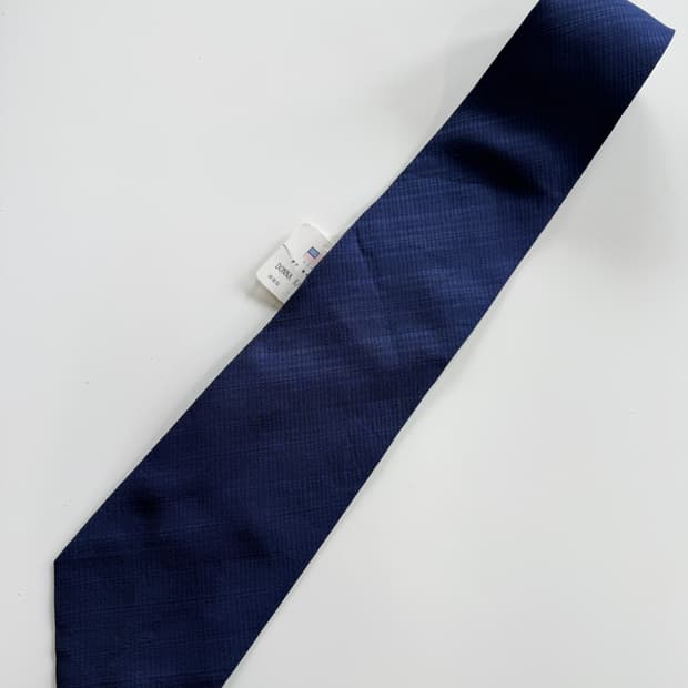 도나카란(Donna Karan) 실크 넥타이 9.3cm