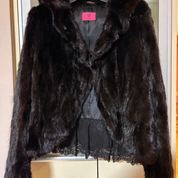 빈티지 갸루 레이스 밍크 퍼 자켓 블랙