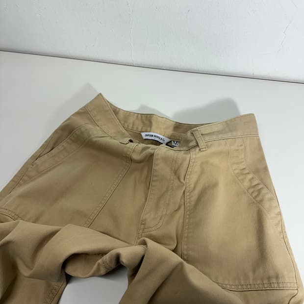 M 유니폼브릿지 베이지 레귤러핏 코튼 퍼티그팬츠