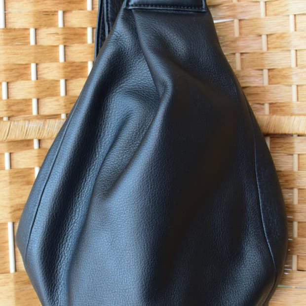 Y Crossbody bag - S