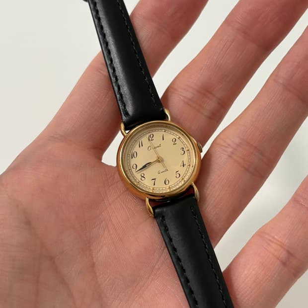 90s arabic index gold ladies quartz