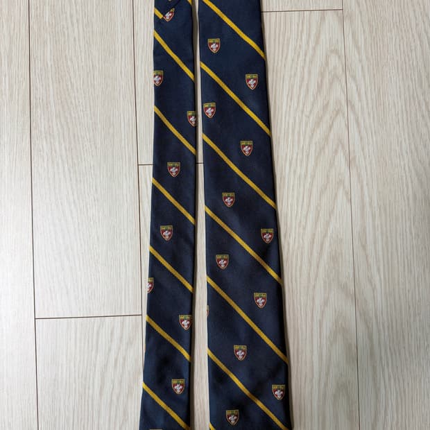 폴로 랄프로렌 방패 넥타이