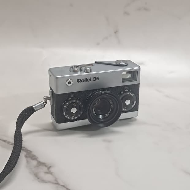 Rollei 롤라이 35 필름 카메라 실버