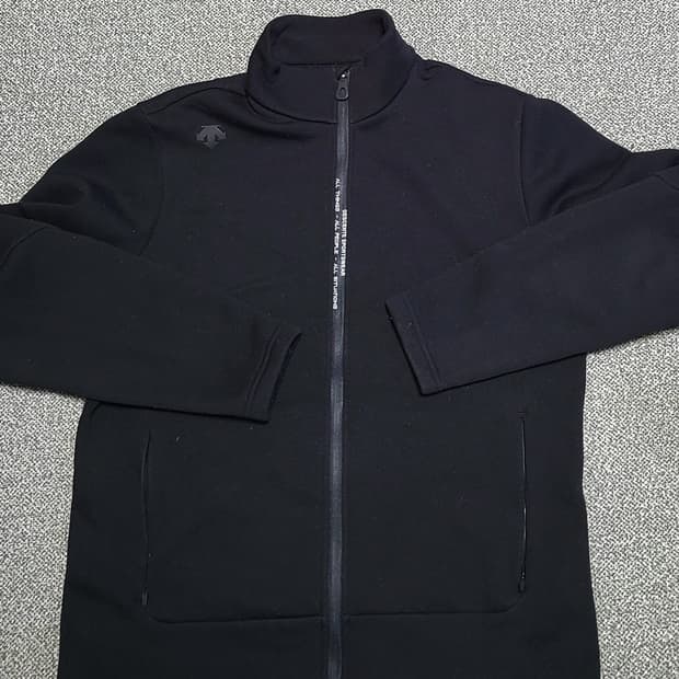 데상트 남성 기모 자켓 100 블랙