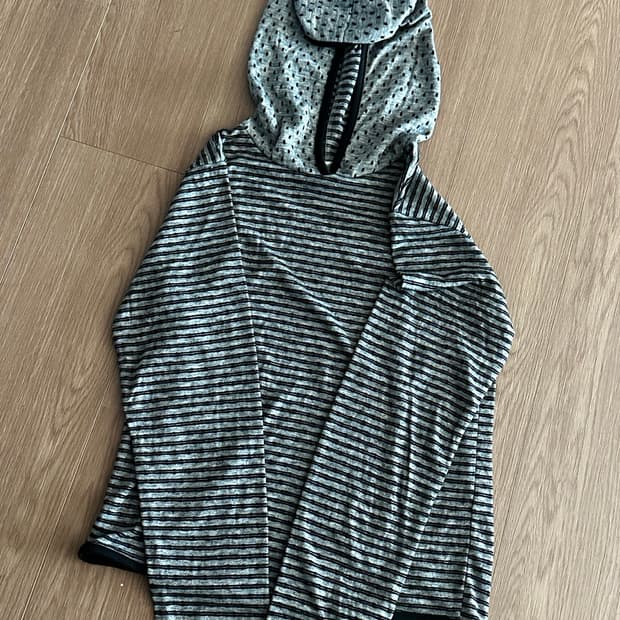 페스토 스트라이프 후디