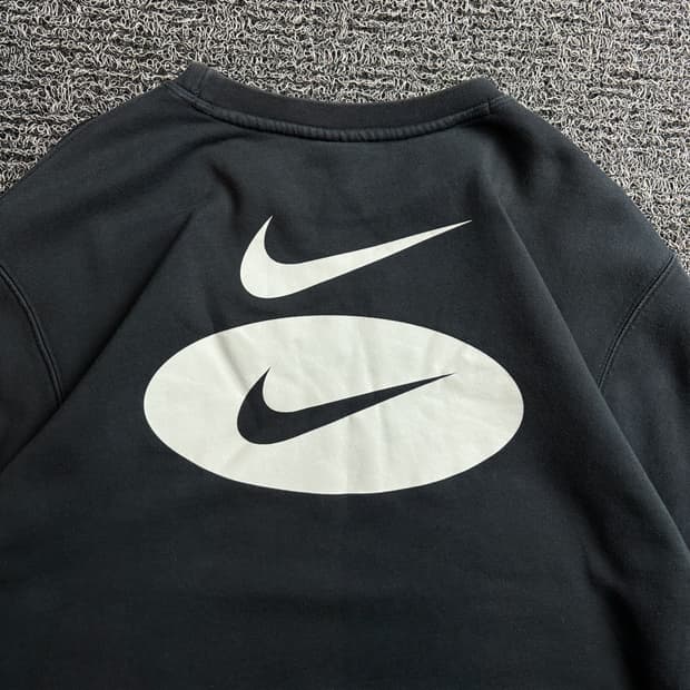 나이키 더블 스우시 캡슐 빅로고 맨투맨 3549