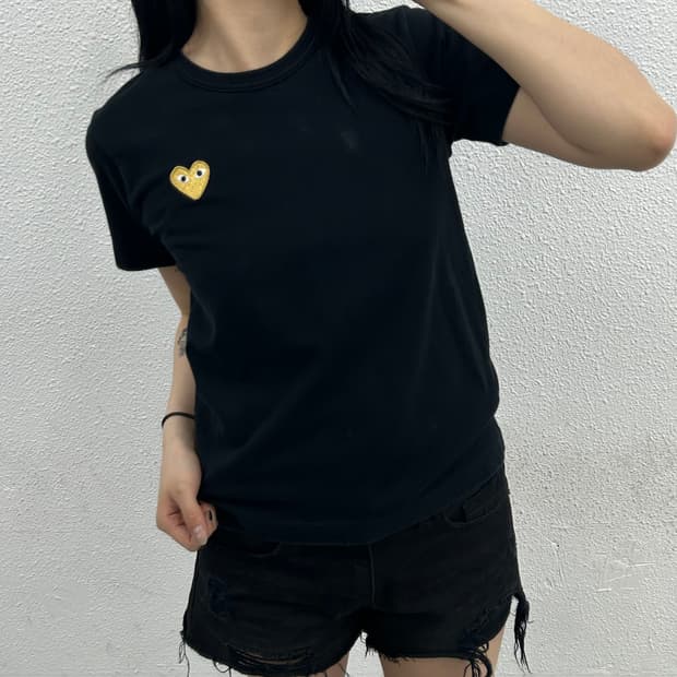 꼼데가르송 레몬 하트와펜 블랙 반팔 M