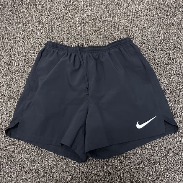NIKE 나이키 스우시 반바지 운동복 블랙 XL