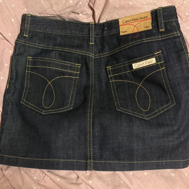 캘빈 클라인 치마