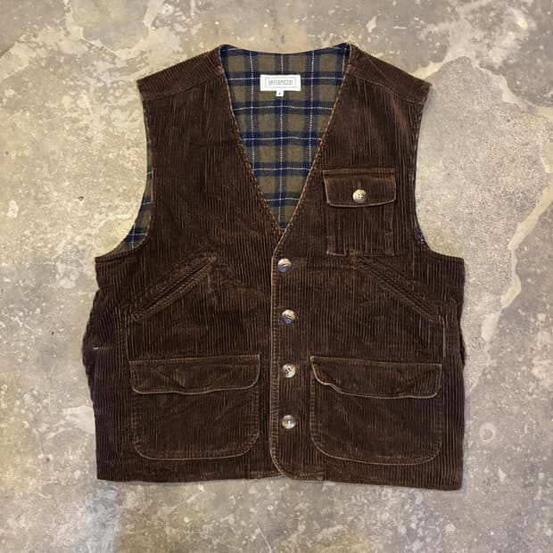 인터매조 멀티포켓 코듀로이 베스트