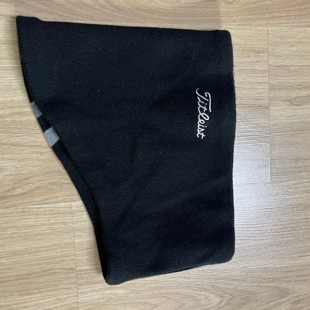 타이틀리스트 방한 넥워머 블랙