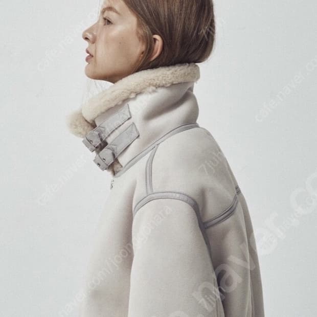 1회착용)비바스튜디오 무스탕 