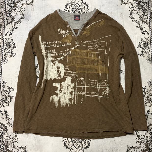 Grunge Printing eyelet long sleeve