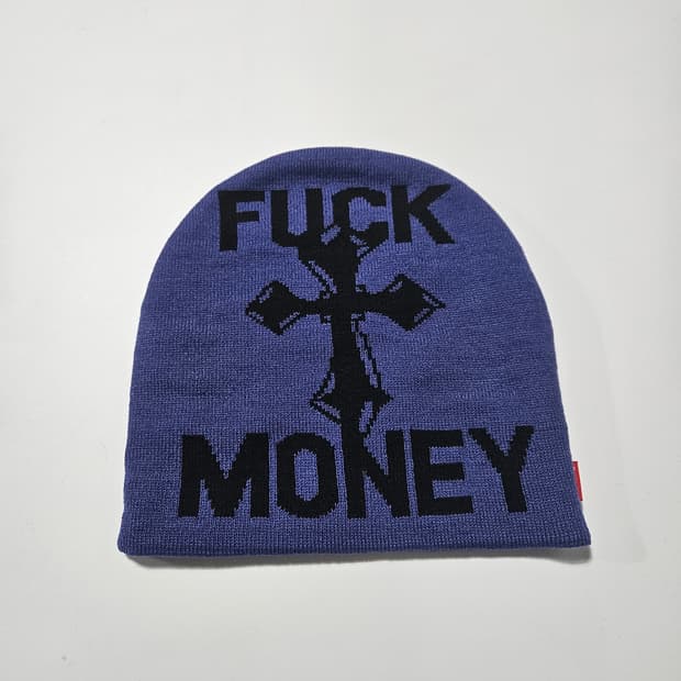 슈프림 퍽 머니 비니 로얄