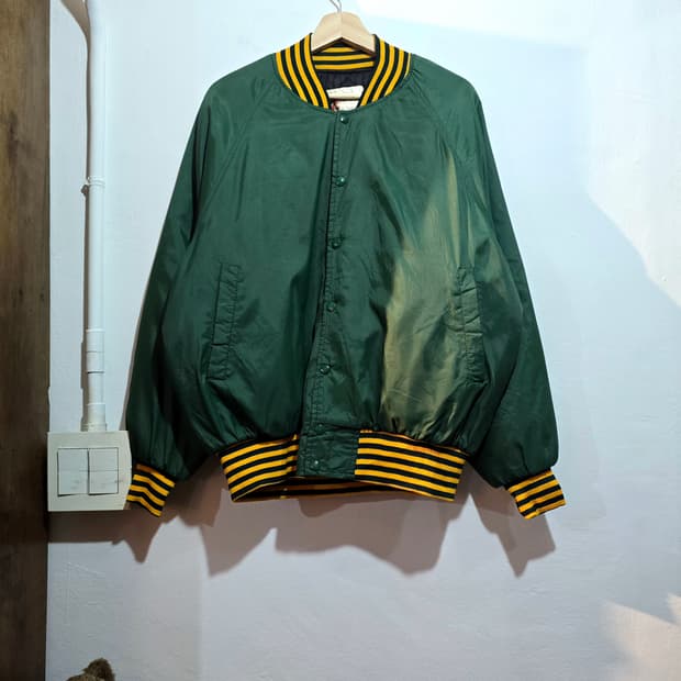 Montrose Sport Satin Jacket (새틴 바시티 자켓)