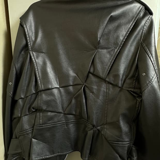 꼼데가르송 옴므플러스 페이크레더 자켓 xl