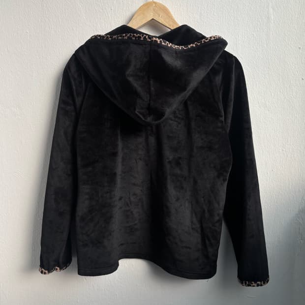 Vintage Leopard Velvet Hood Zip-Up