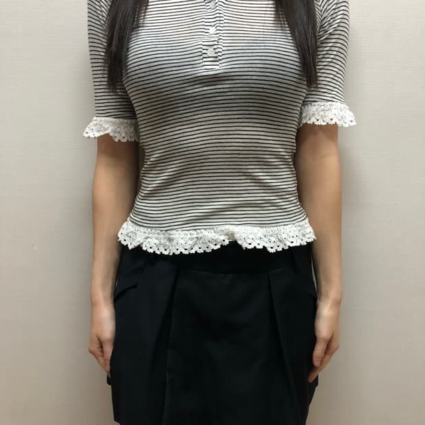 빈티지 블랙 스트라이프 프릴 티셔츠