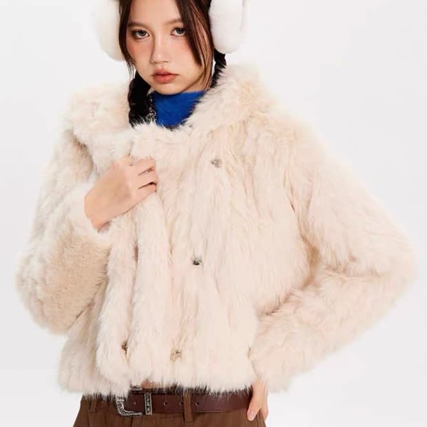 The ranr 더 랜르 아이보리 크롭 숏 퍼자켓 오네갸루