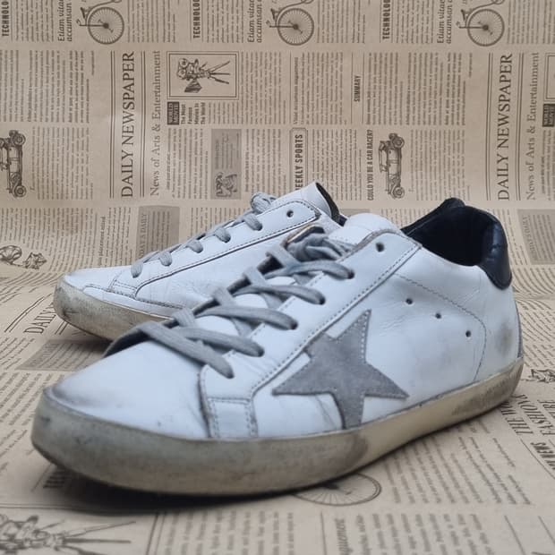 골든구스 슈퍼스타 블랙탭 스니커즈 37 240