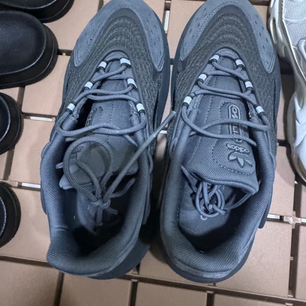 아디다스235사이즈