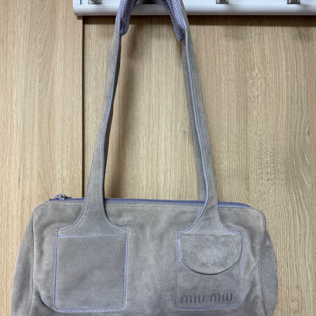 2000s 아카이브 MIU MIU 멀티 포켓 스웨이드 숄더백