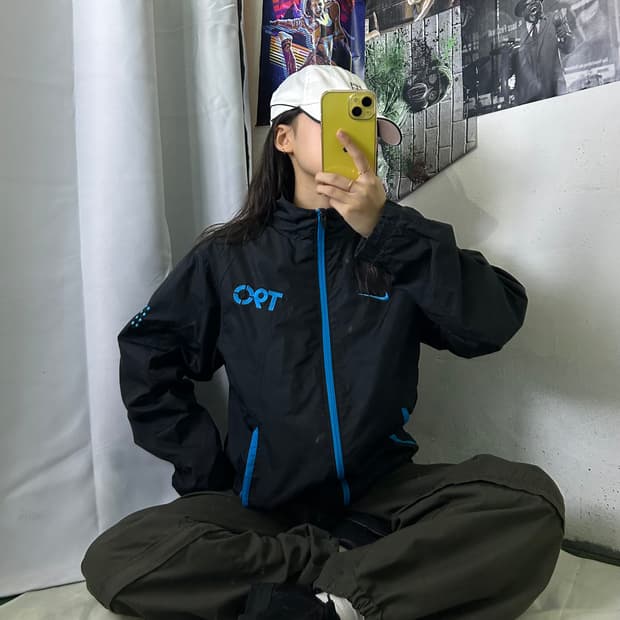나이키 t90 검은색 바람막이 M 