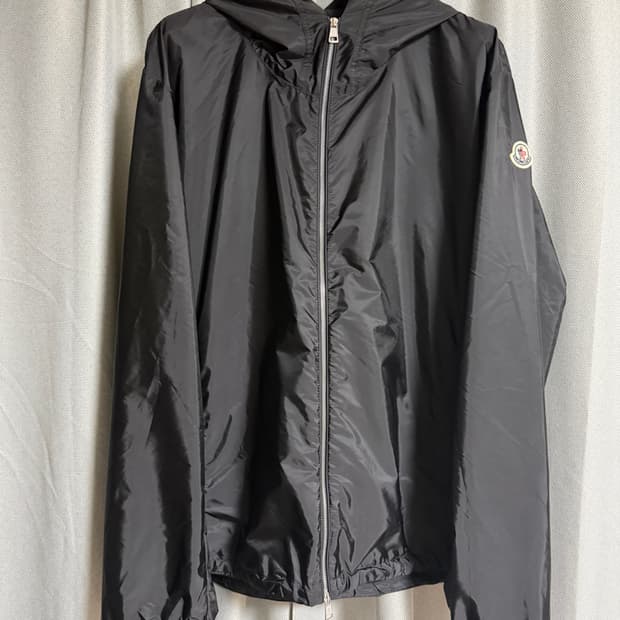 몽클레어 레모레이 5사이즈 판매합니다!