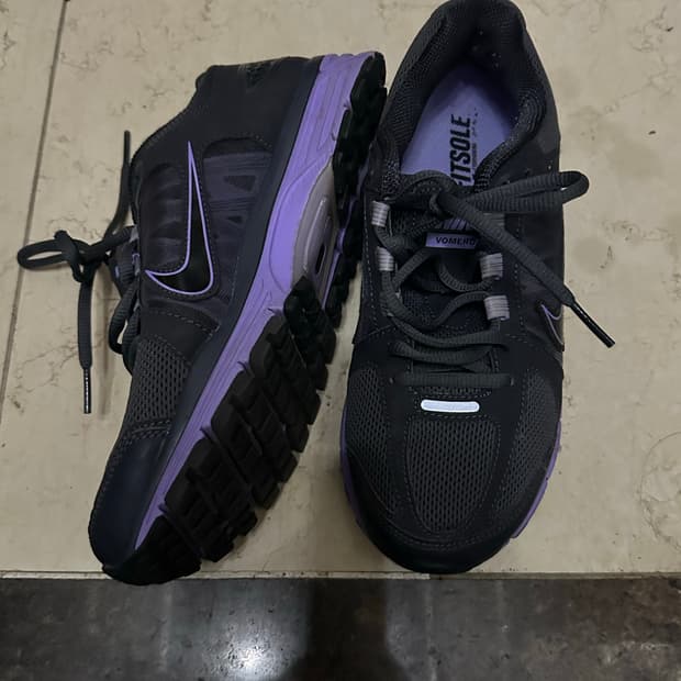 새상품) 나이키 VOMERO 7 여성 정품 런닝화 235mm