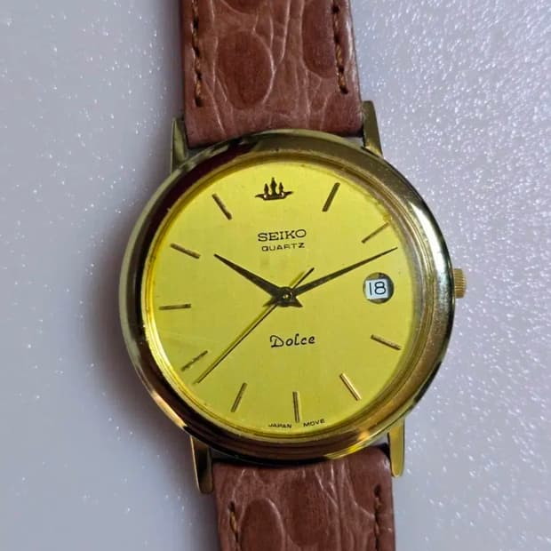 세이코 돌체(Seiko Dolce) 빈티지 금장 쿼츠 시계