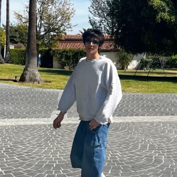 90s marlboro sweat shirt