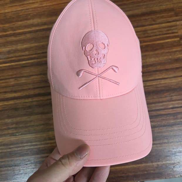 마크앤로나 스컬 자수 핑크 모자 s