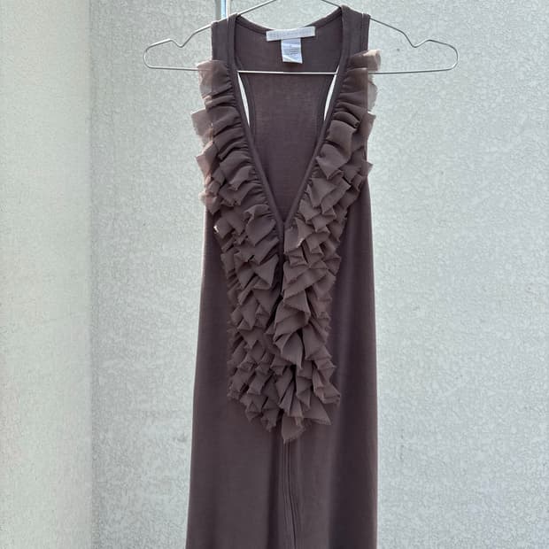 22 rose frill sleeveless