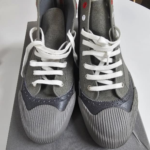 톰브라운 브로그 하이탑 스니커즈(8/265/새상품급)