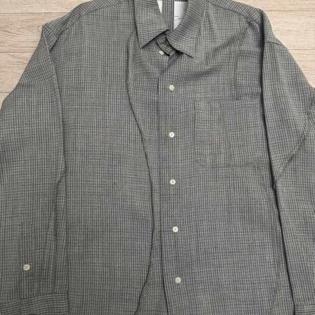 Yiyae 웨이브라인 셔츠 그레이