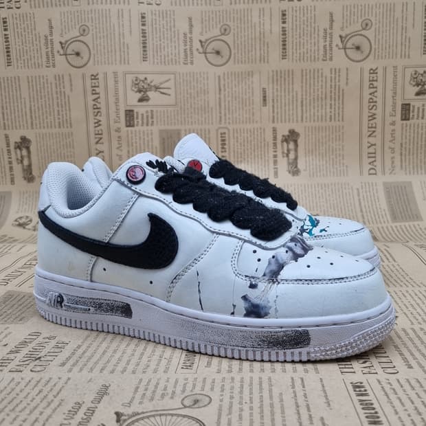 나이키 X 피스마이너스원 여성운동화230